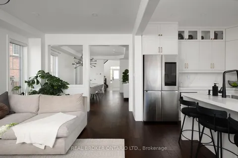 40 Divinity Circle, ON L7A 3Y3