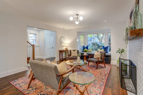 14 Meadowvale Drive, ON M8Y 2N8