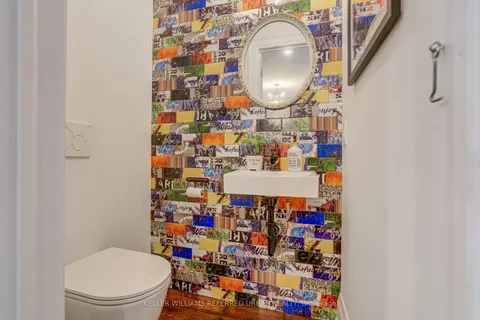 14 Meadowvale Drive, ON M8Y 2N8