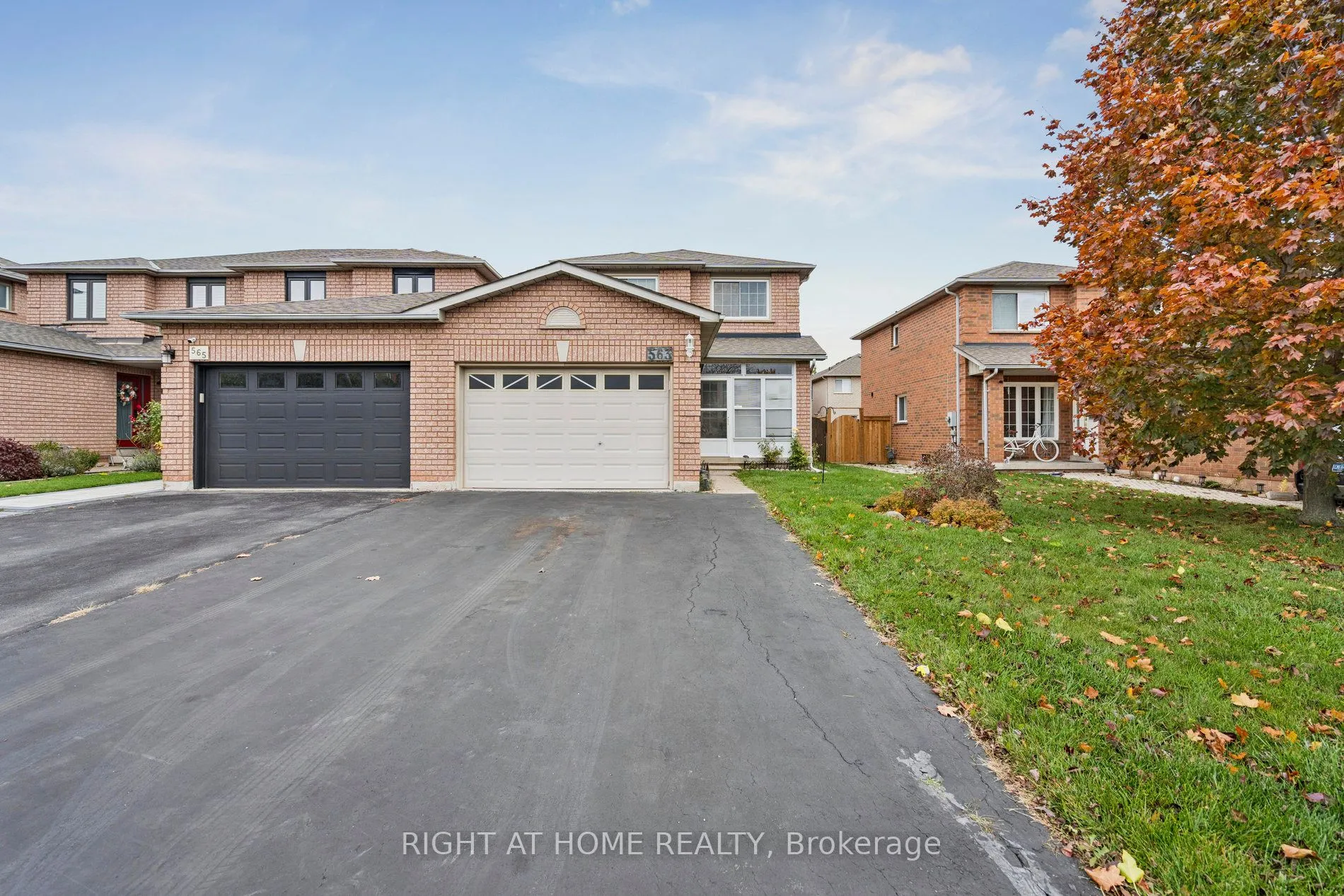 563 Eliza Crescent, ON L7L 6E2