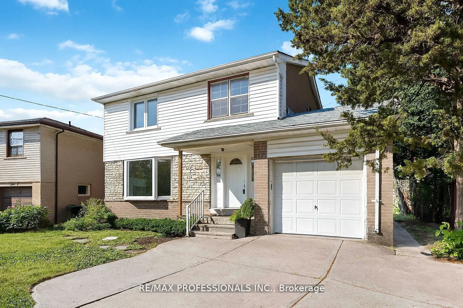 275 Jeffcoat Drive, ON M9W 3E4