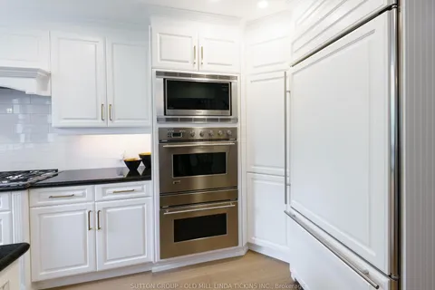 42 Brentwood Road, ON M8X 2B7