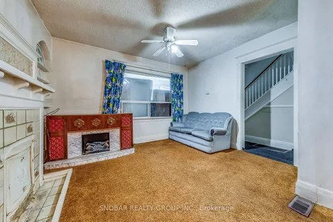 483 Caledonia Road, ON M6E 4V1