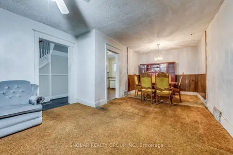 483 Caledonia Road, ON M6E 4V1