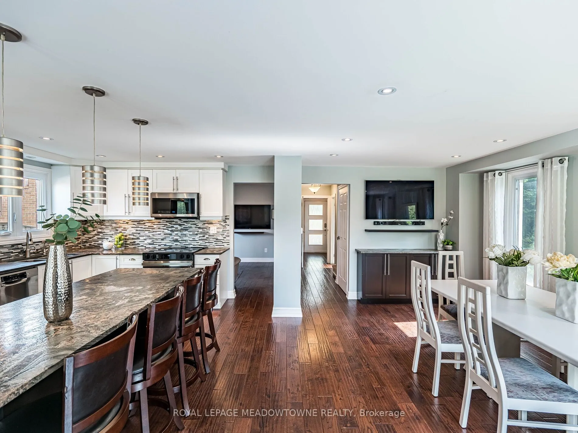 117 Fairglen Avenue, ON L6X 1K7