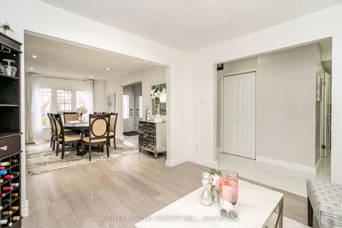 29 Nickel Crescent, ON L6S 4V9