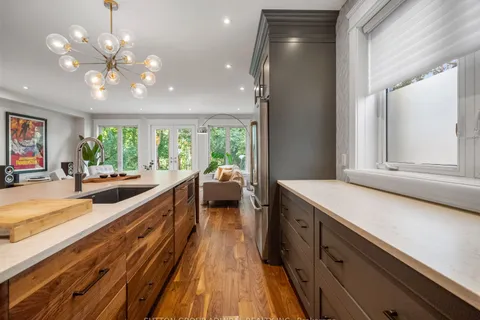 26 Puckeridge Crescent, ON M9B 3A2