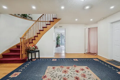 387 Ray Lawson Boulevard, ON L6Y 3X7