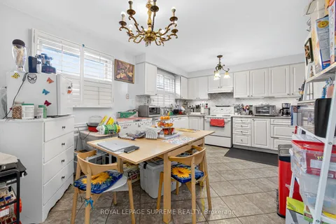 50 Wheelwright Crescent, ON M3N 1V3