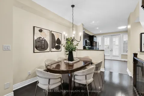 1812 Burnhamthorpe Road, ON L4X 0A3