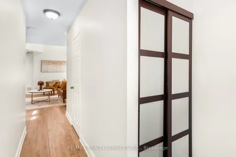 3912 Zenith Court, ON L5N 7H7