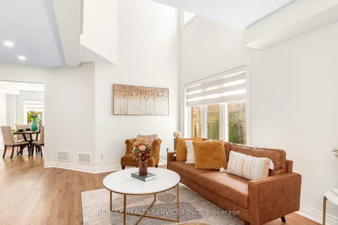 3912 Zenith Court, ON L5N 7H7