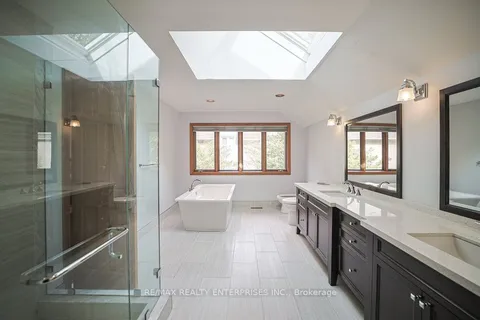 1601 Jalna Avenue, ON L5J 1S8