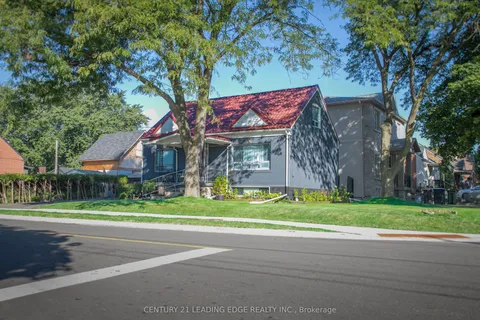 10 Yvonne Avenue, ON M3L 1C7