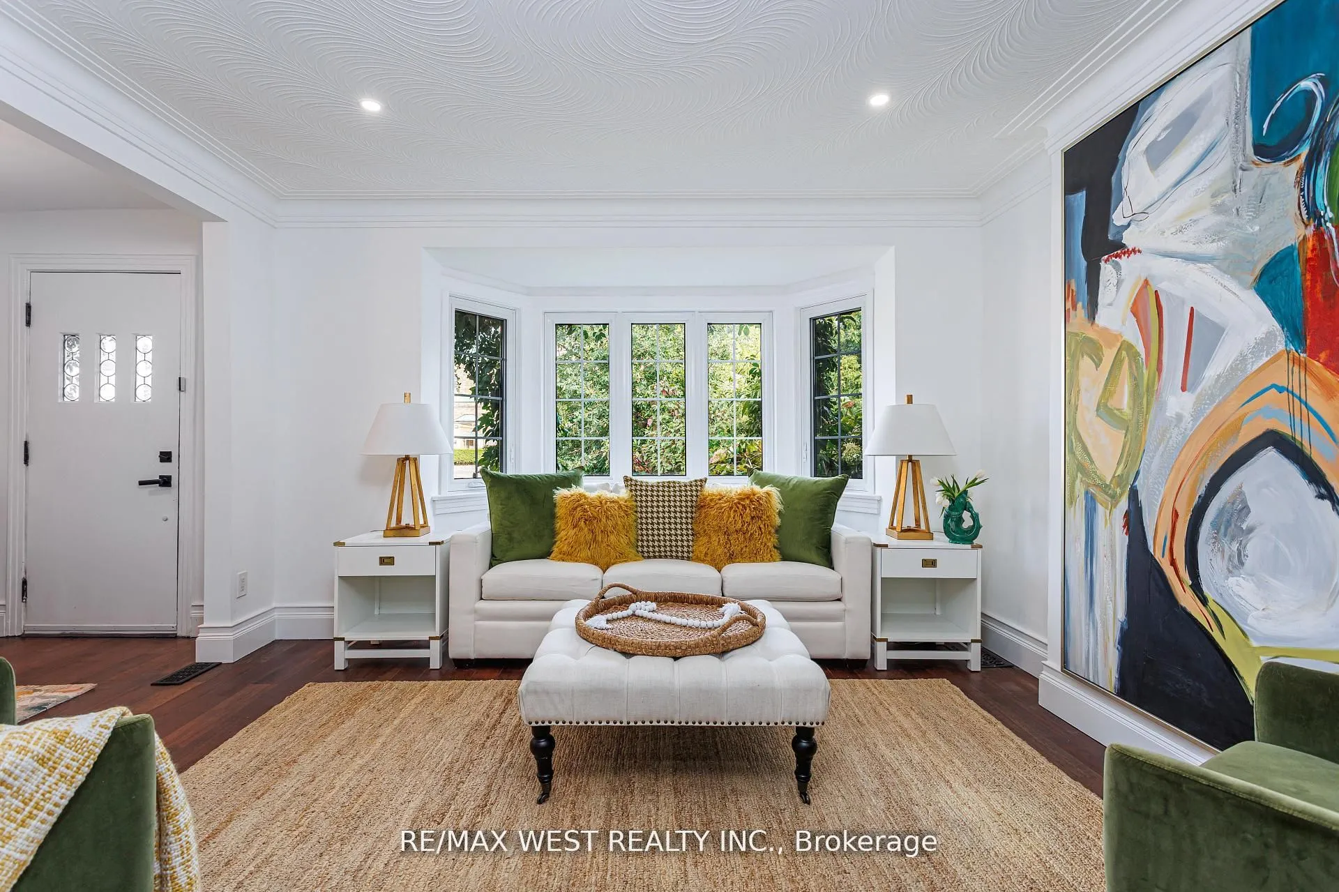 12 Brentwood Road, ON M8Z 3N2