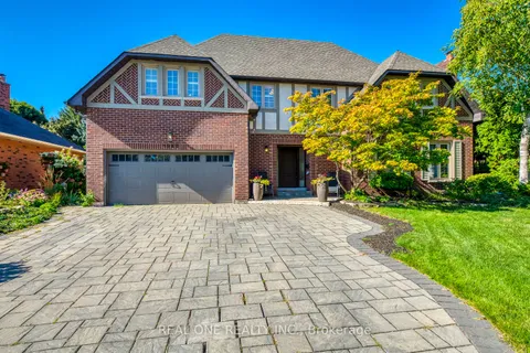 1340 Greeneagle Drive, ON L6M 2M9
