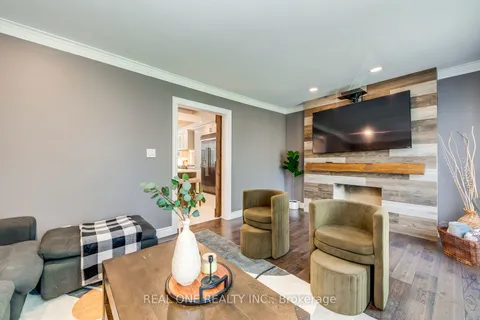 1340 Greeneagle Drive, ON L6M 2M9