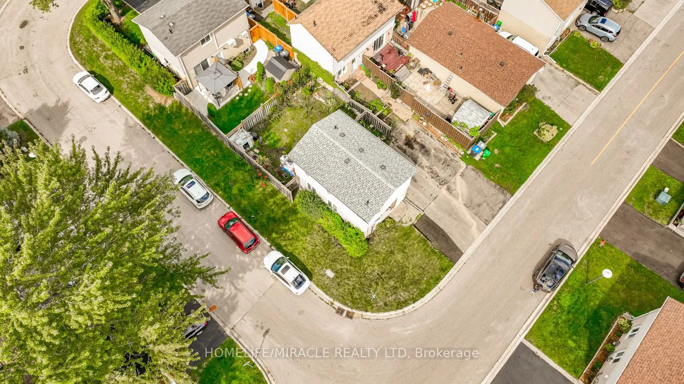 5 Holmcrest Court, ON L6S 1R6