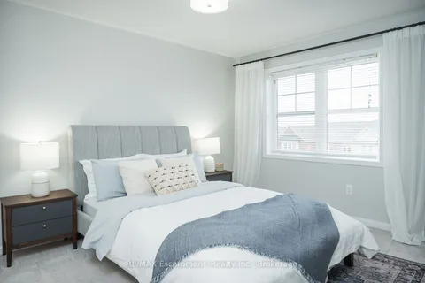 503 Cavanagh Lane, ON L9T 8G3