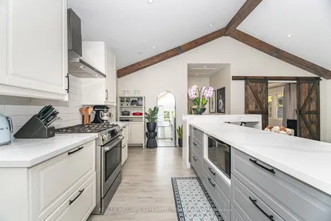 7067 Old Mill Lane, ON L5W 1A1