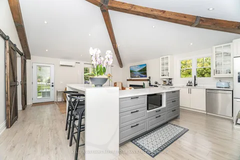 7067 Old Mill Lane, ON L5W 1A1