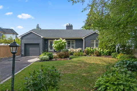 278 Carolyn Drive, ON L6K 3M6