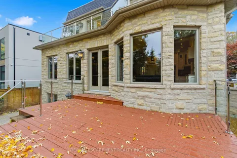 1366 Wilson Avenue, ON L5G 3K2