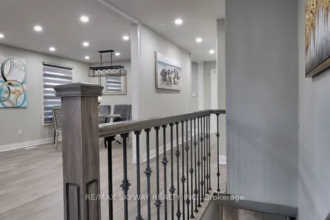 104 Torrance Wood, ON L6Y 4L4