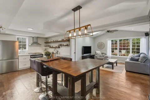 5373 Spruce Avenue, ON L7L 1N8