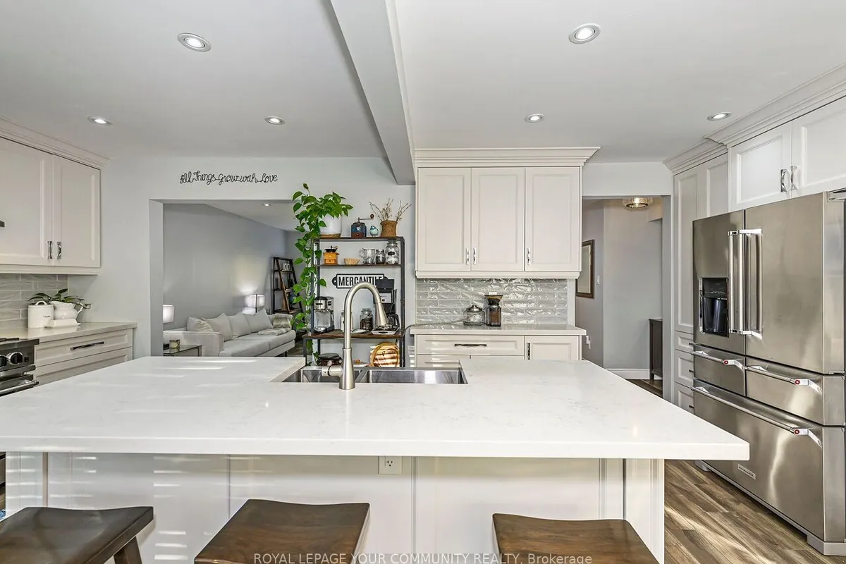 52 Keystone Drive, ON L6Y 3K7