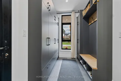 2110 Courtland Crescent, ON L4Y 1V2