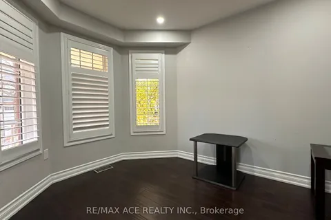 20 Ponymeadow Way, ON L6X 0M3