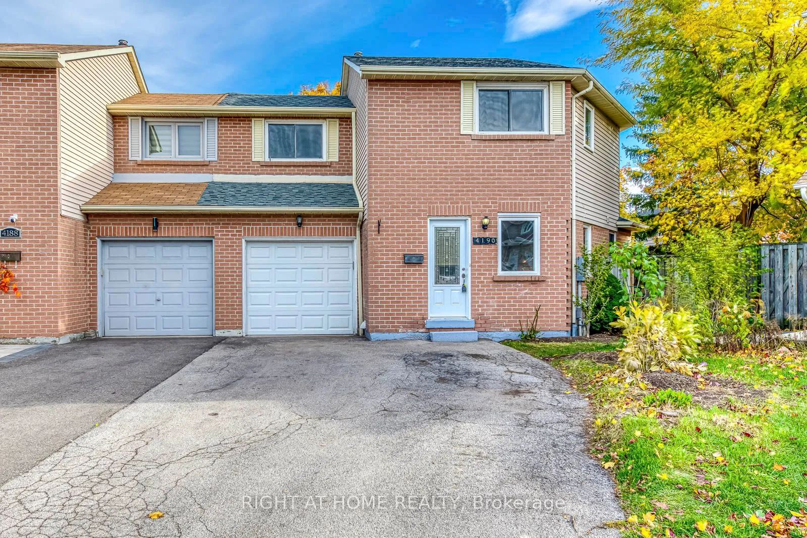4190 Squire Court, ON L5B 2Y3