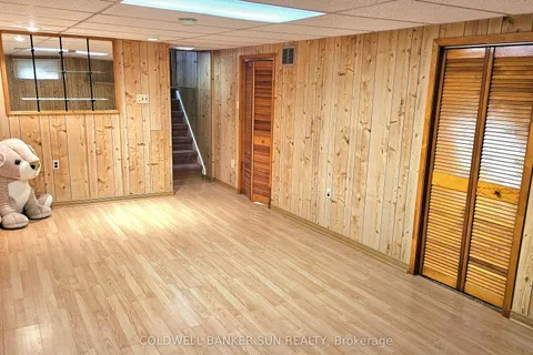 23 Brookdale Crescent, ON L6T 1M8