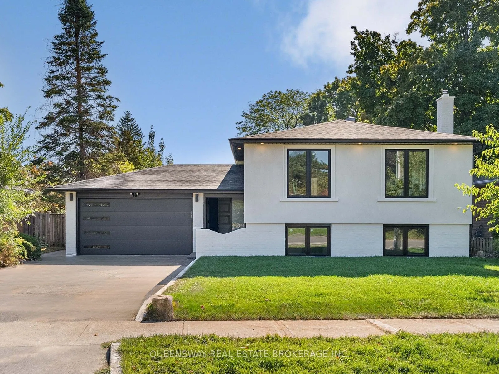 1128 Pinegrove Road, ON L6L 2W6