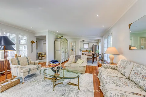 232 La Rose Avenue, ON M9P 1B5