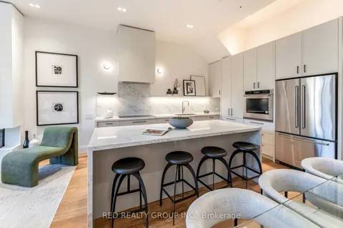 604 Ridelle Avenue, ON M6B 1K9