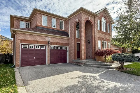 2051 ASHMORE Drive, ON L6M 4T1