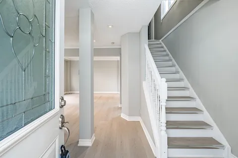 20 Handel Court, ON L6S 1Y4