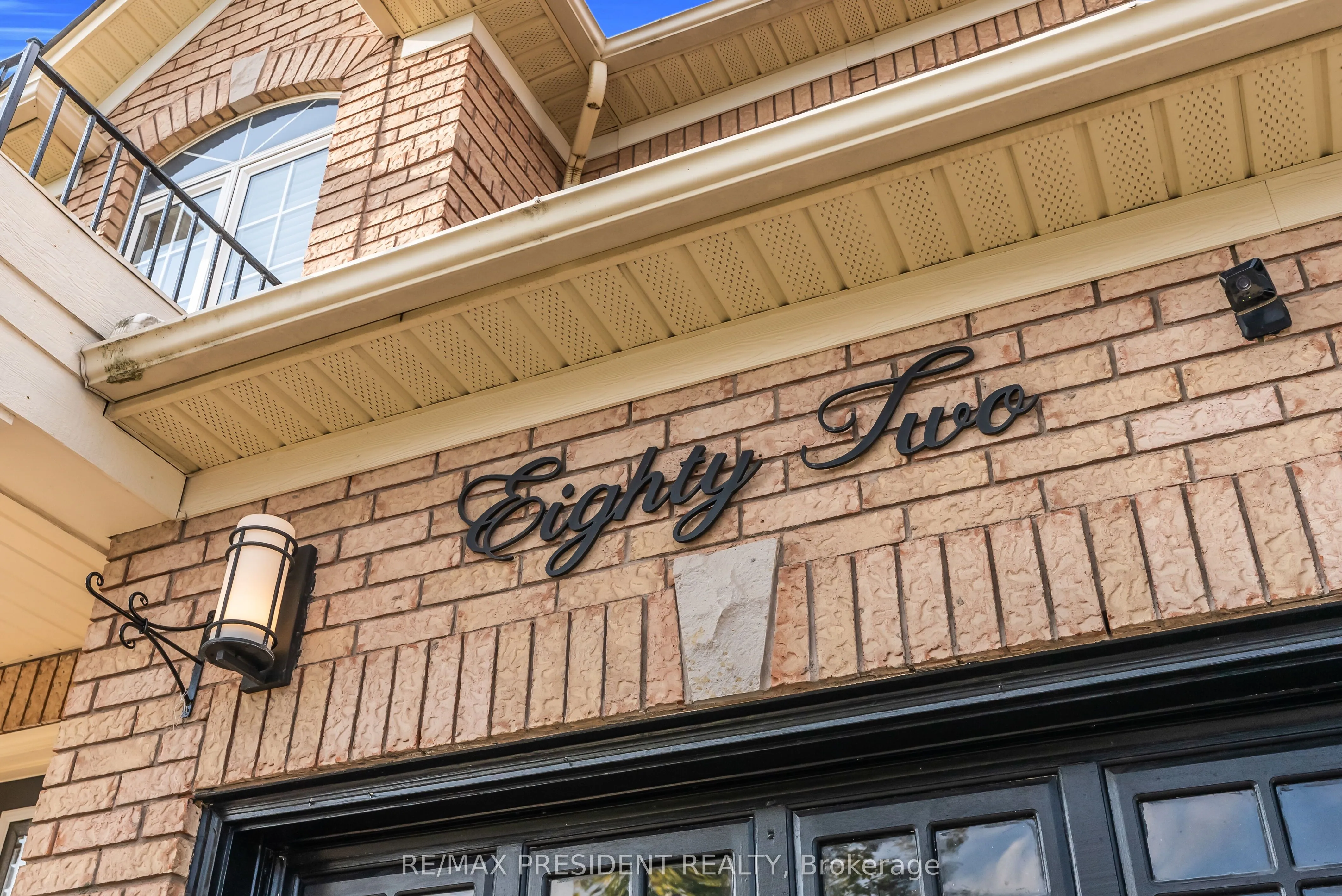 82 TARQUINI Crescent, ON L7E 2Z5