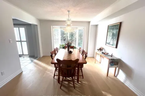 796 Alliance Court, ON L5V 3C4