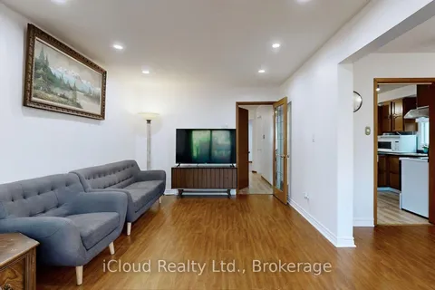 32 Dafoe Crescent, ON L6Y 2L2