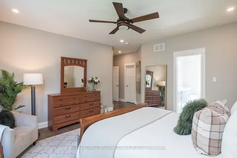 29 Barton Street, ON L9T 1C7