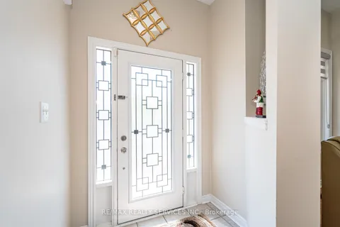 6 Foxhollow Road, ON L7A 1M3