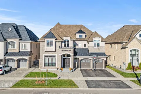 34 Burlwood Road, ON L6P 4E8