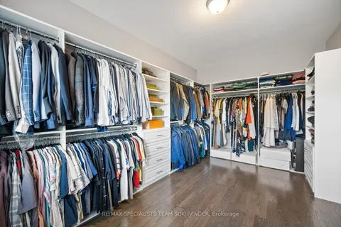 34 Burlwood Road, ON L6P 4E8