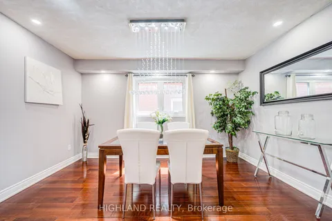 4781 Crystal Rose Drive, ON L5V 1G9