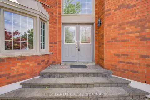 4781 Crystal Rose Drive, ON L5V 1G9