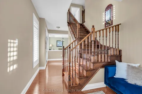 33 Accent Circle, ON L7A 0L3