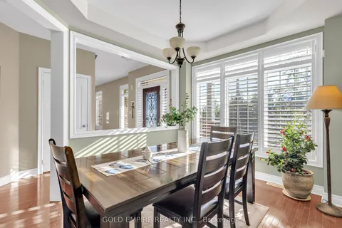 33 Accent Circle, ON L7A 0L3